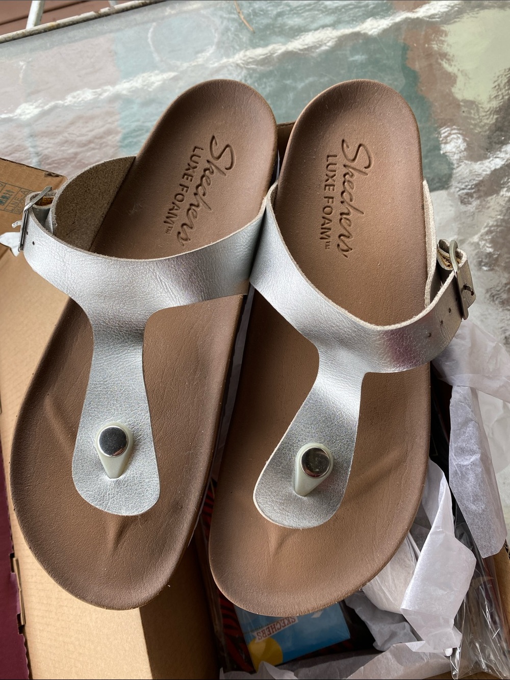 Skechers silver metallic sandals size 10 women’s
